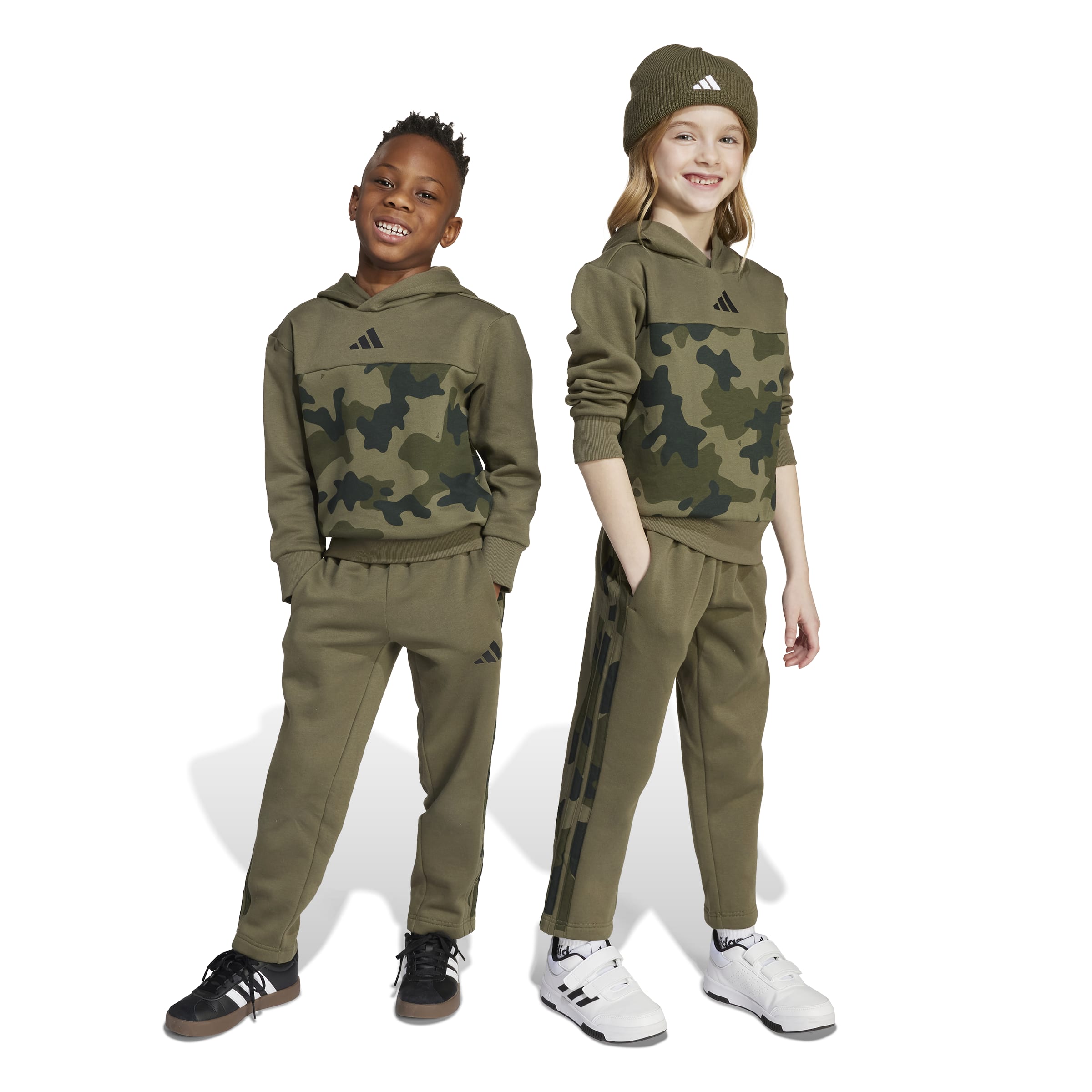 seasonal_essentials_little_kids_camo_fleece_jogger_jw2476_1